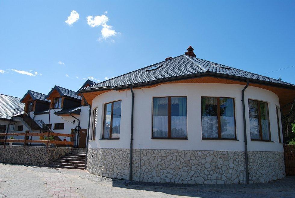 ホテル Karczma Na Woli Biłgoraj エクステリア 写真